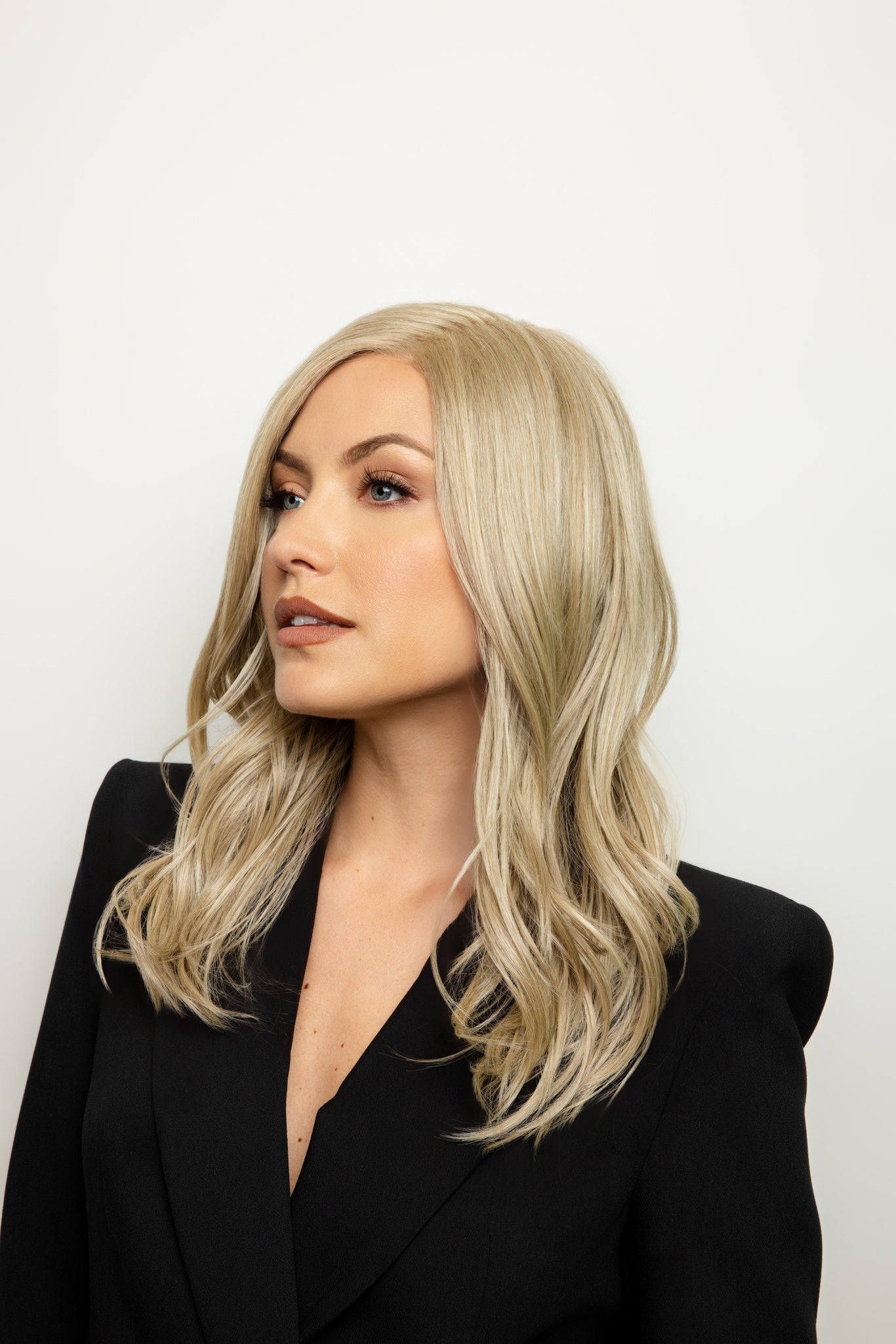 Leoni Wig - 1039 Alexander Couture Collection