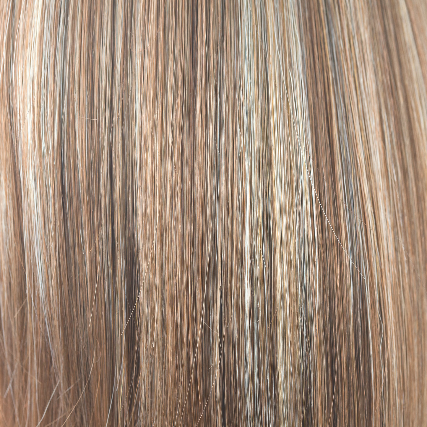 Maple Sugar - This light, warm medium brown base with warm medium blond highlights is suitable for those who prefer either brown or blond tones. You don't have to wonder who has more fun with this gorgeous color!