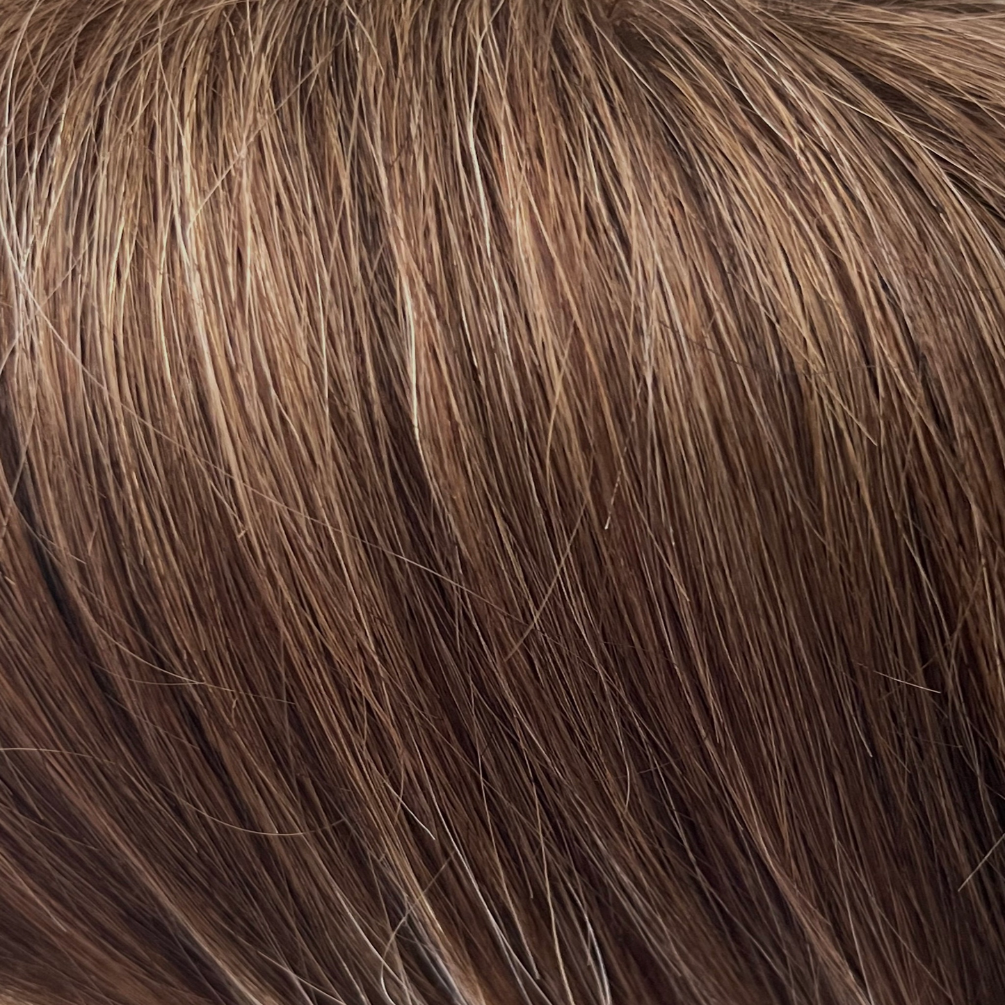 Sunlit Sand - A dark blond base with a rich honey tone, that boast flecks of gold and gradually gets lighter towards the ends.