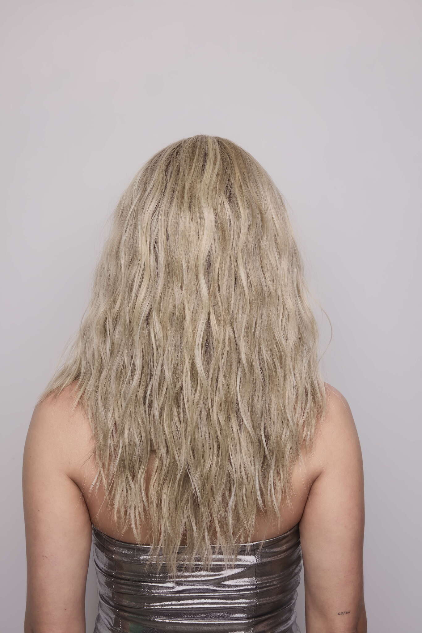 Roxie Wig - 1042   Alexander Couture Collection